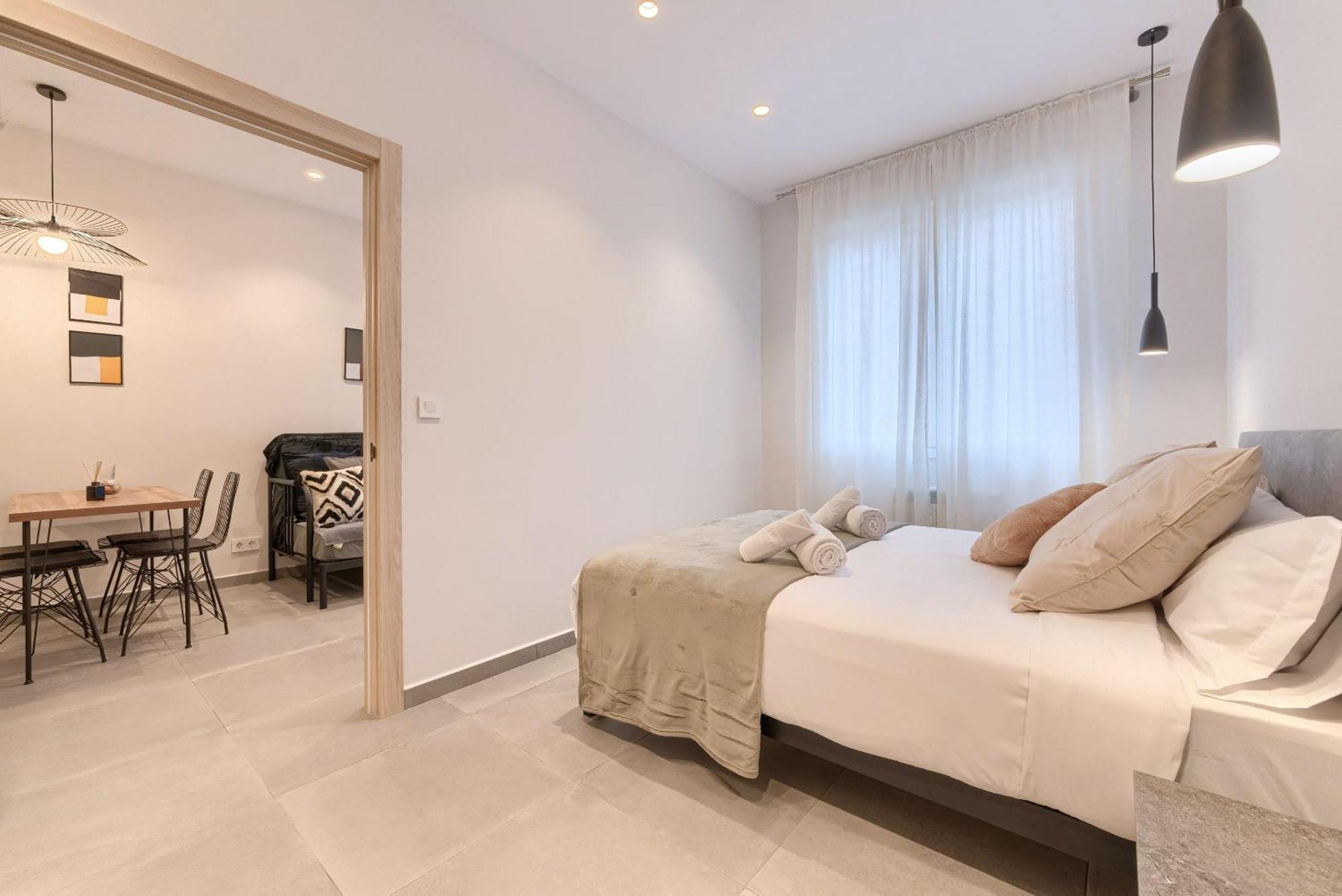 Apartamentos Basarrate Self Check In Билбао Екстериор снимка