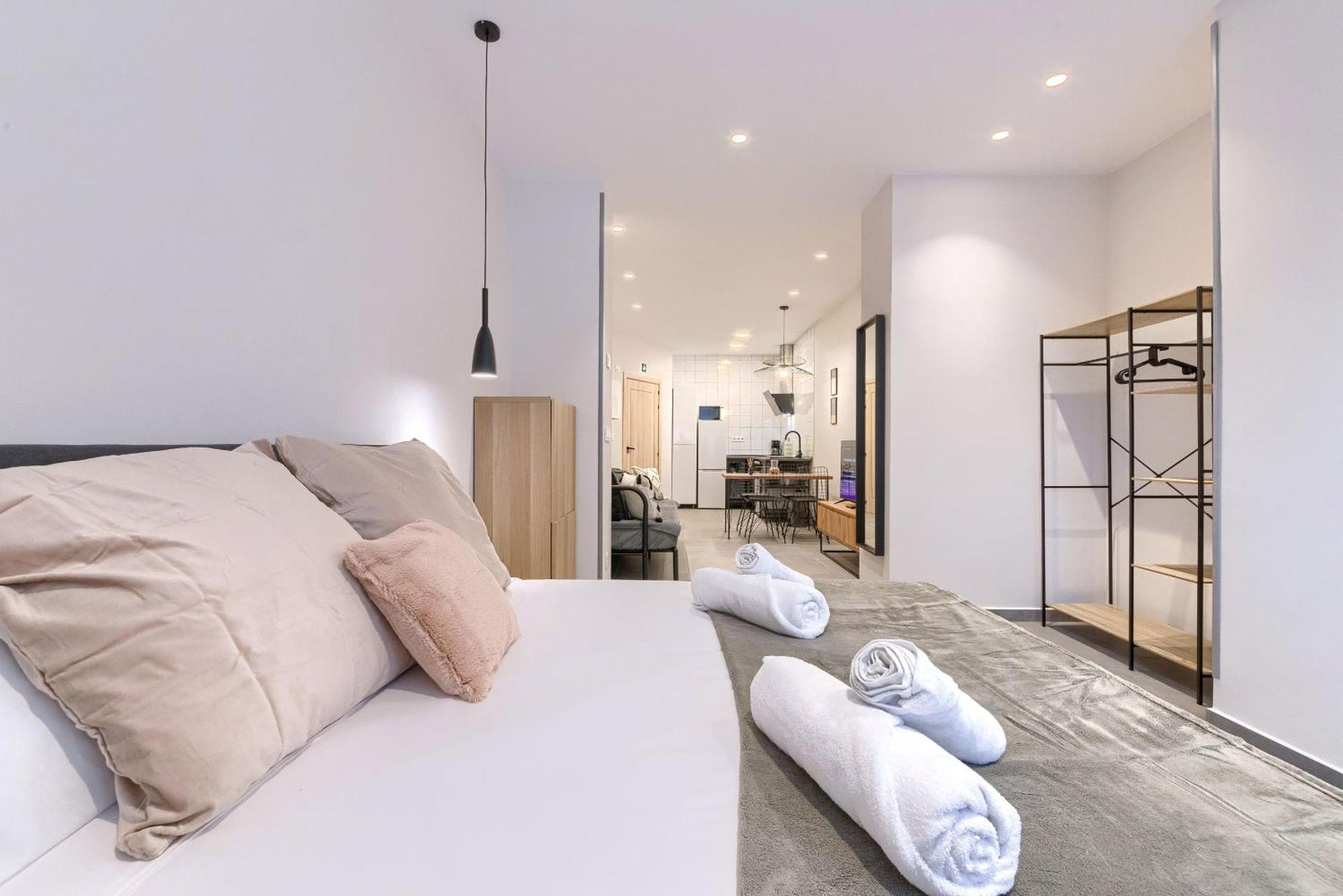 Apartamentos Basarrate Self Check In Билбао Екстериор снимка